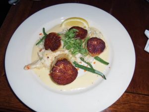 062713-Tastes_SearedDiverScallops