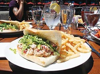 080714-Shuttle_lobsterroll_3150