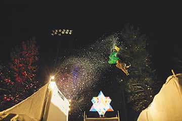121814-Spot_snowglobe-full-82