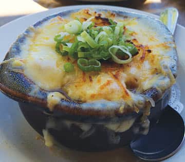 061815-Tastes_FrenchOnionSoup