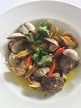 062515-Tastes_ShellfishinCoconutCurry