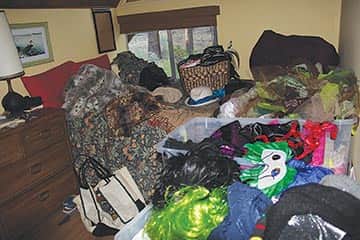 082015-Seduction_Guest-room-is-now-Festive-Fun