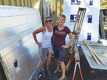 082015-Seduction_Jill-and-I-working-on-our-shelter