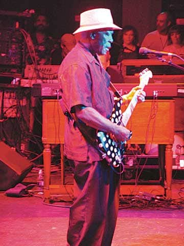 091715-MusicFeature_BuddyGuy