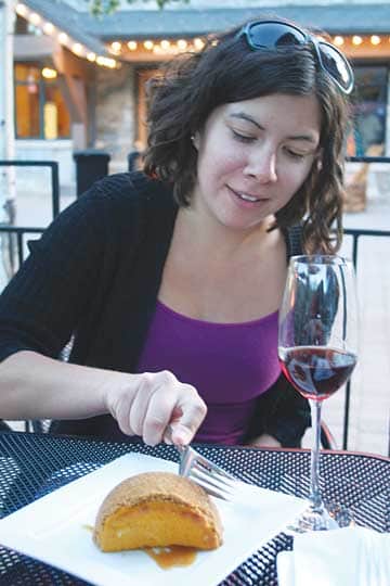 091715-Tastes_JennEating