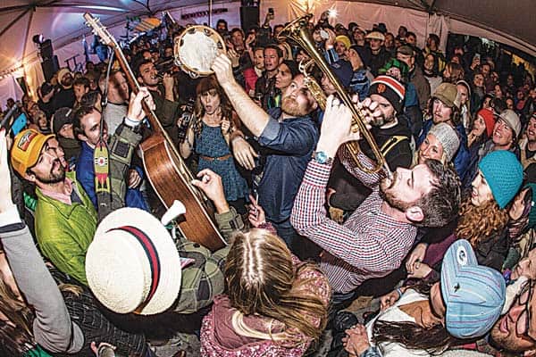 Side-Stage-Dustbowl-Revival-WWG-CA-2015