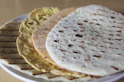 051216-FOOD_NaanRoti