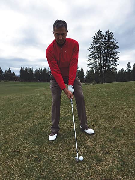 051216-GOLF_Tips_UphillLie