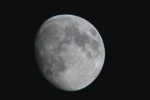 082516-StarTours_Moon_c.Mael