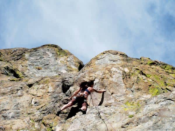 091516-climbing_alyssabigchief_5-9
