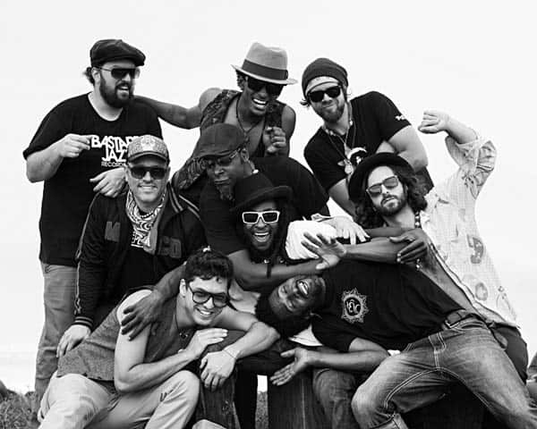 091516-livemusic_afrolicious