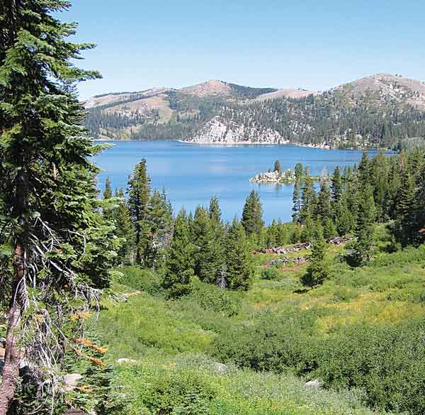 092216-fallhikes_marlette-lake-from-the-marlette-lake-trail_c-timh