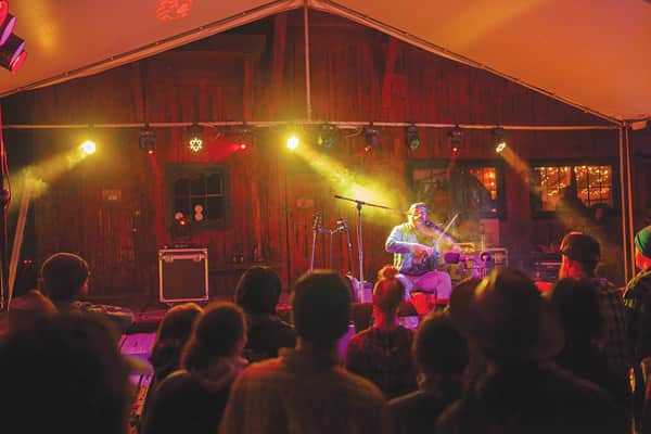 092216-music1_hoedown_c-benarnst_hoedown