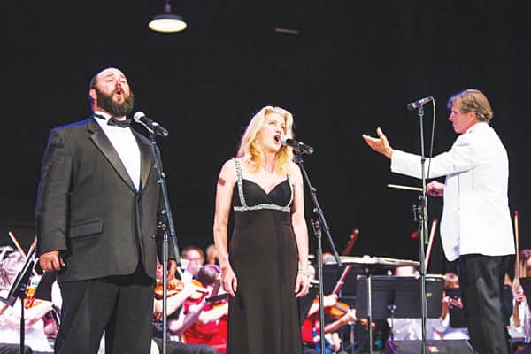 121516-music_messiah_brad-perry-joy-strotz_c-jen-schmidt-photography